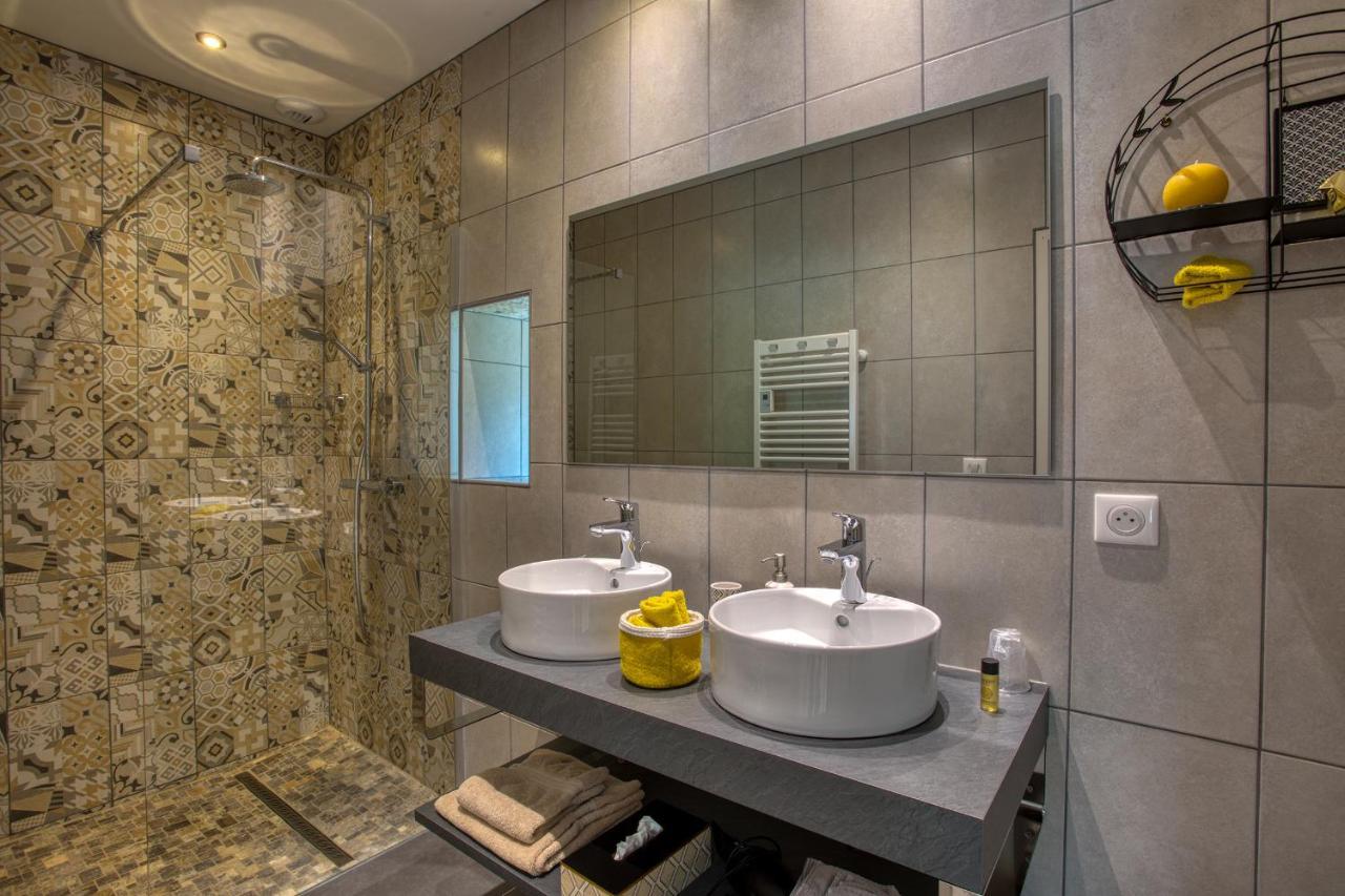 Domaine Des Pierres Blanches - Chambres D'Hotes Carlux Dış mekan fotoğraf