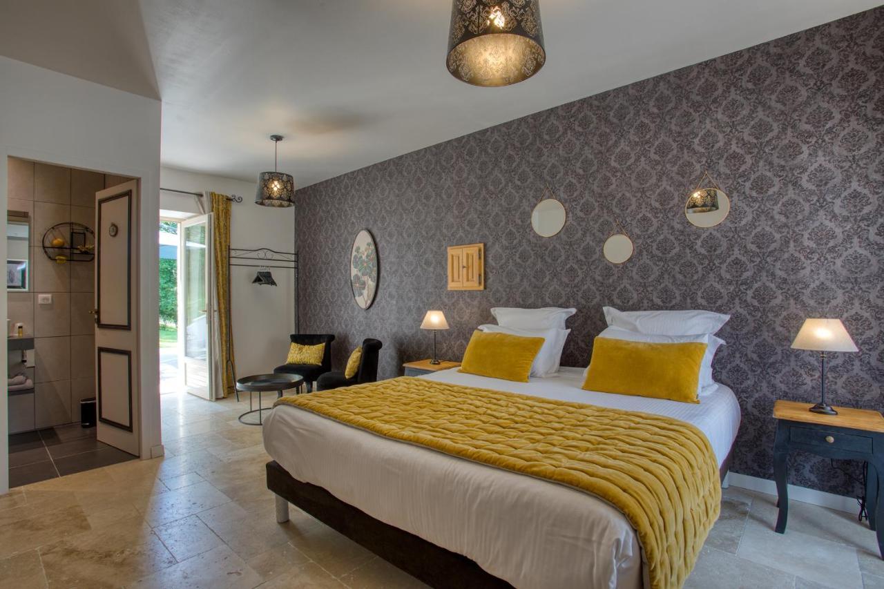 Domaine Des Pierres Blanches - Chambres D'Hotes Carlux Dış mekan fotoğraf