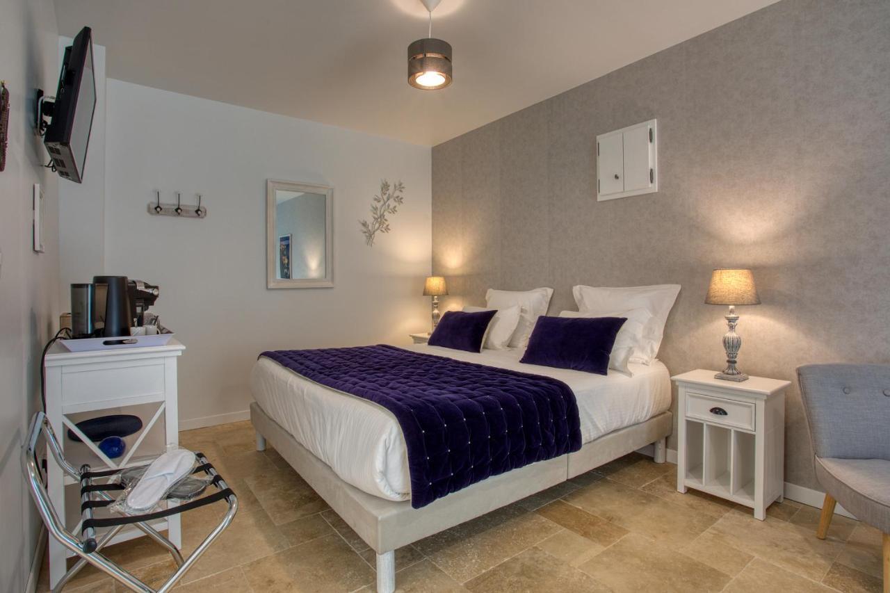 Domaine Des Pierres Blanches - Chambres D'Hotes Carlux Dış mekan fotoğraf
